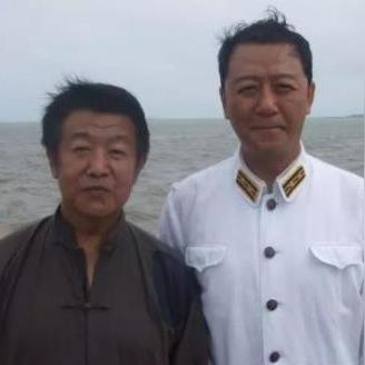 教师 的 亲密 指导 漫画 全集 在线 下拉（教师亲密指导漫画全集在线下拉）