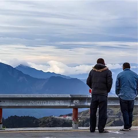 悬崖 免费观看（悬崖，壮丽景观的免费观赏之旅）