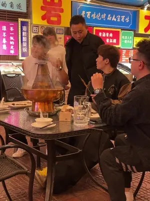 重回八五，自助粥火爆了（81集）王金宝＆丁若希