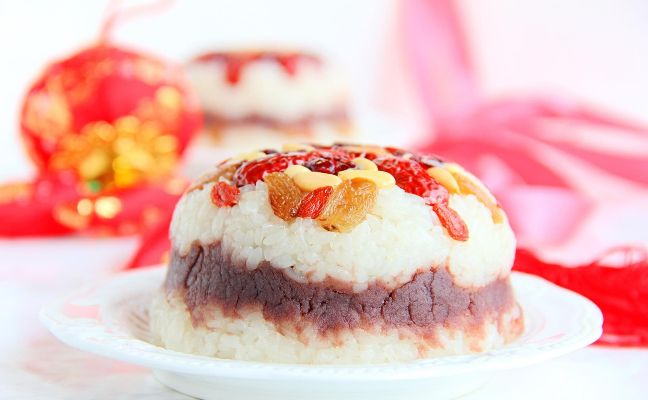 八宝饭（八宝饭，传统美食的魅力与寓意）