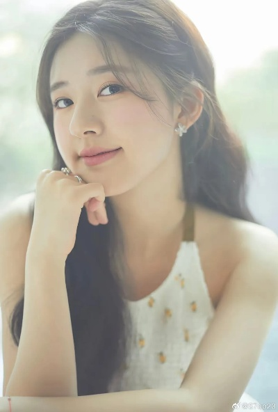 赵露思许我耀眼（星辰大海中的璀璨明珠，赵露思与许我耀眼的力量）